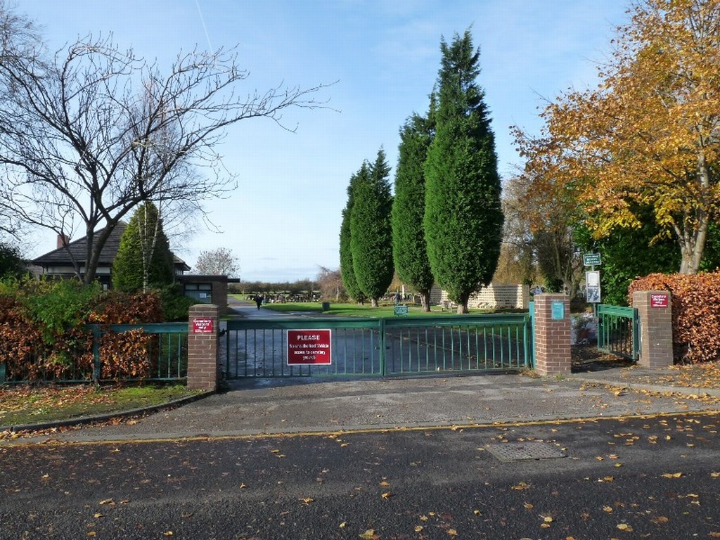Howe Bridge Cemetery, Atherton